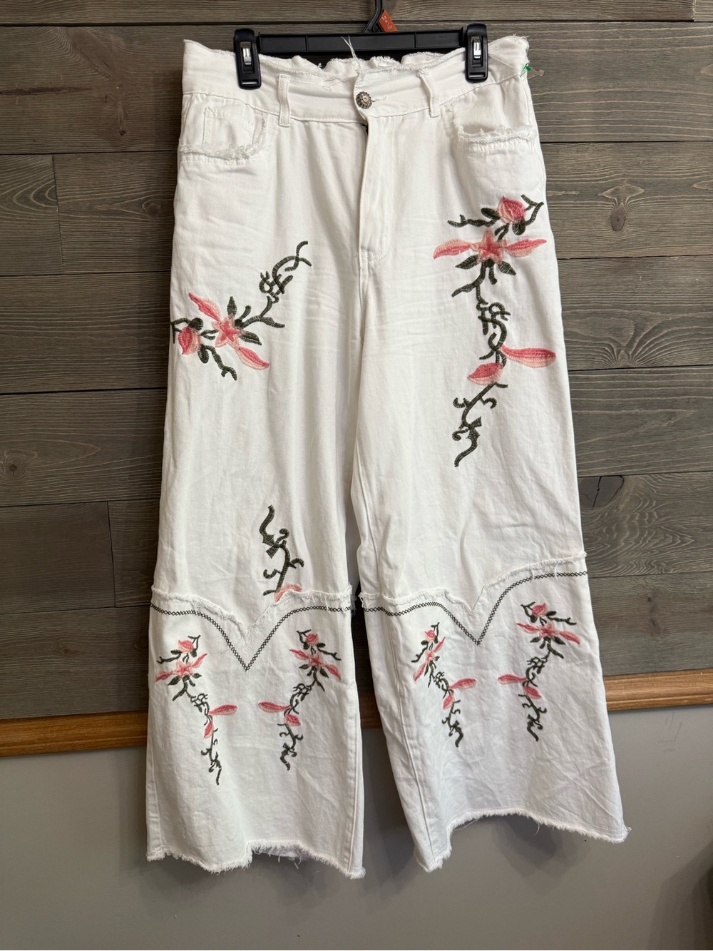 POL Embroidered Floral Wide-Leg Pants - Picture 2 of 9